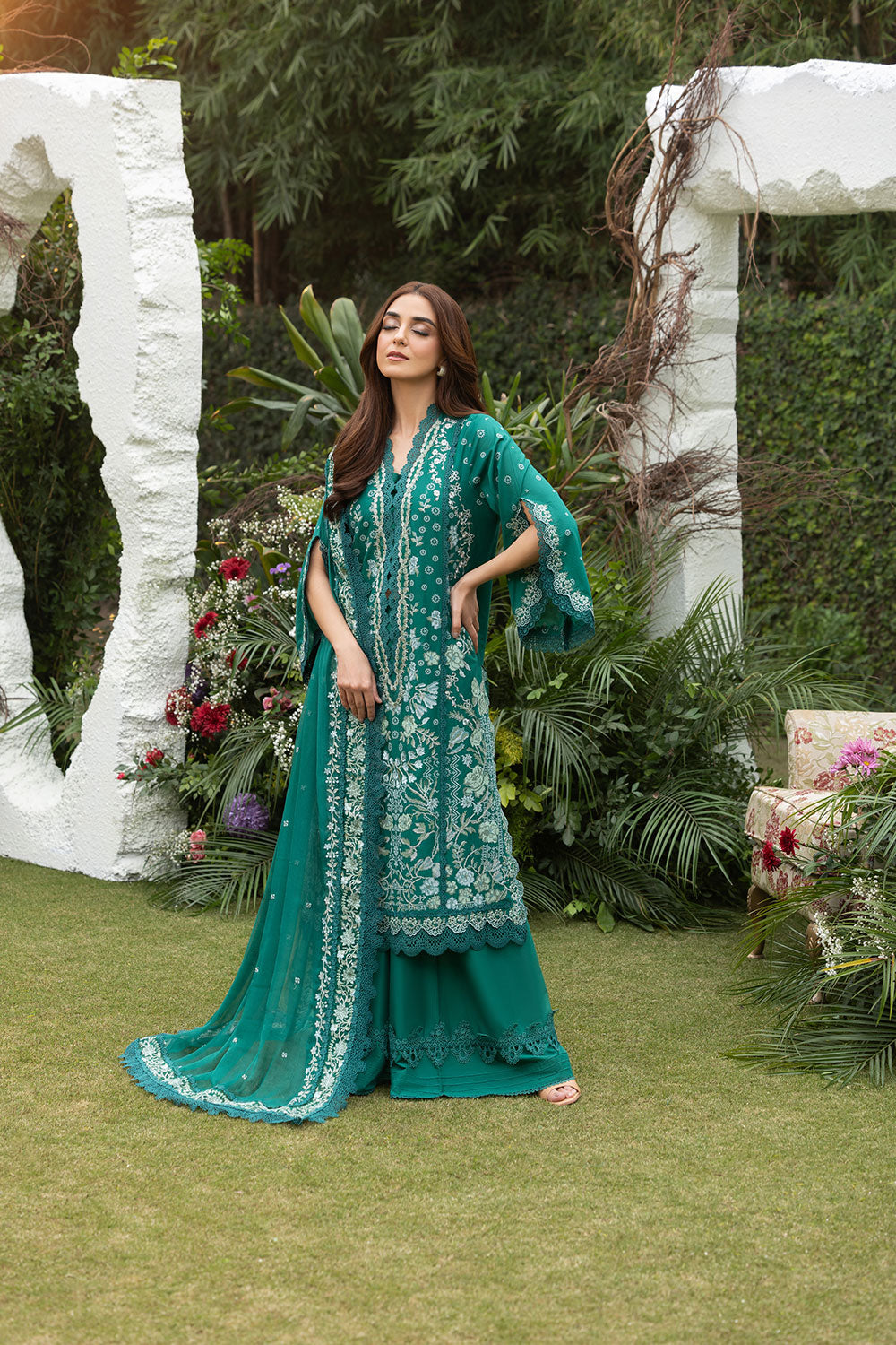 lawn dresses design 2025 Design 10B Luxury Lawn 2025 L25-10B  Pakistani Designer Dresses