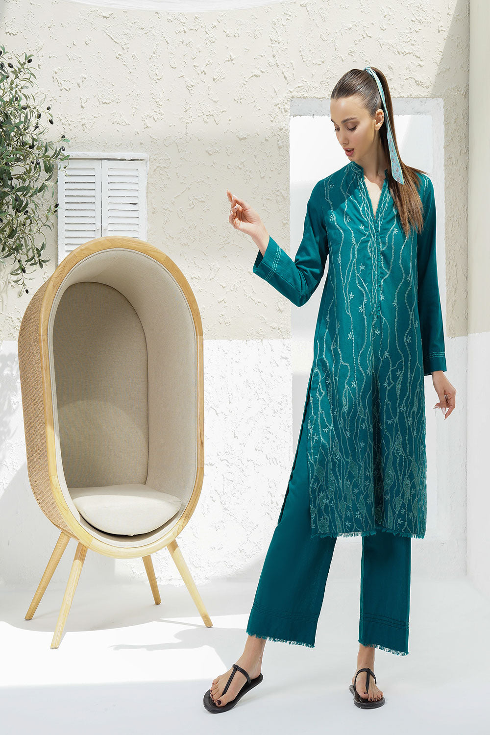 Design 3 - Winter Pret 25 Shirt & Trouser