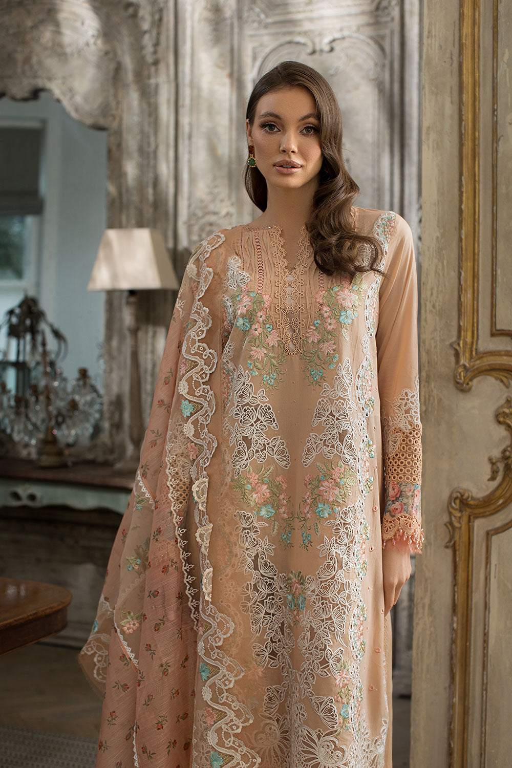 Design 4B Luxury Lawn 2024 Unstitched