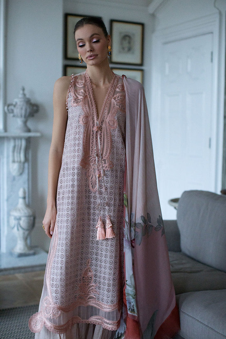 Design 5B Luxury Lawn 2024 Unstitched