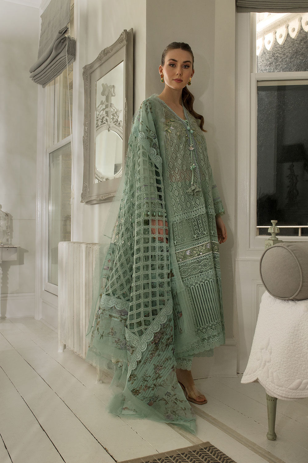 Design 6B Luxury Lawn 2024 Unstitched