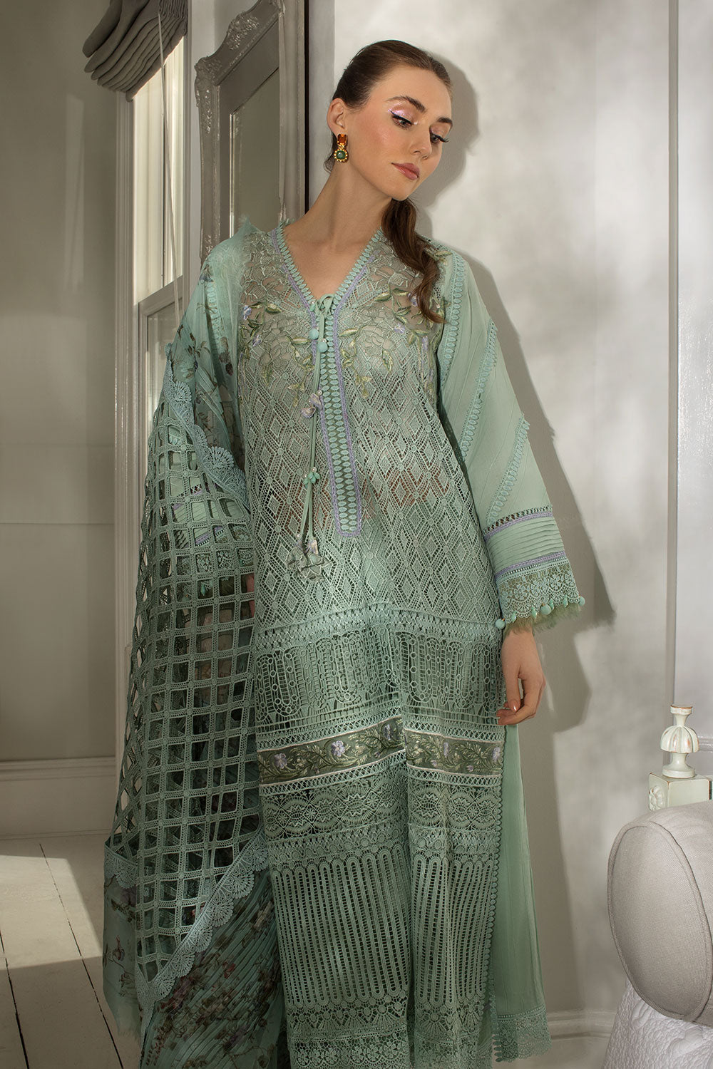 Design 6B Luxury Lawn 2024 Unstitched